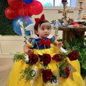 Meet your Posher, Aida